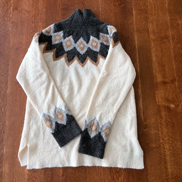 Abercrombie Women's Fair Isle Sweater - Black, White, and Brown - small - Picture 2 of 3